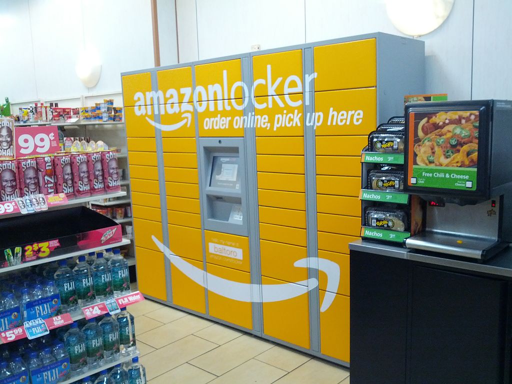 Amazon locker.jpg
