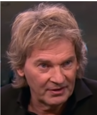 File:DWDD Neutral .png