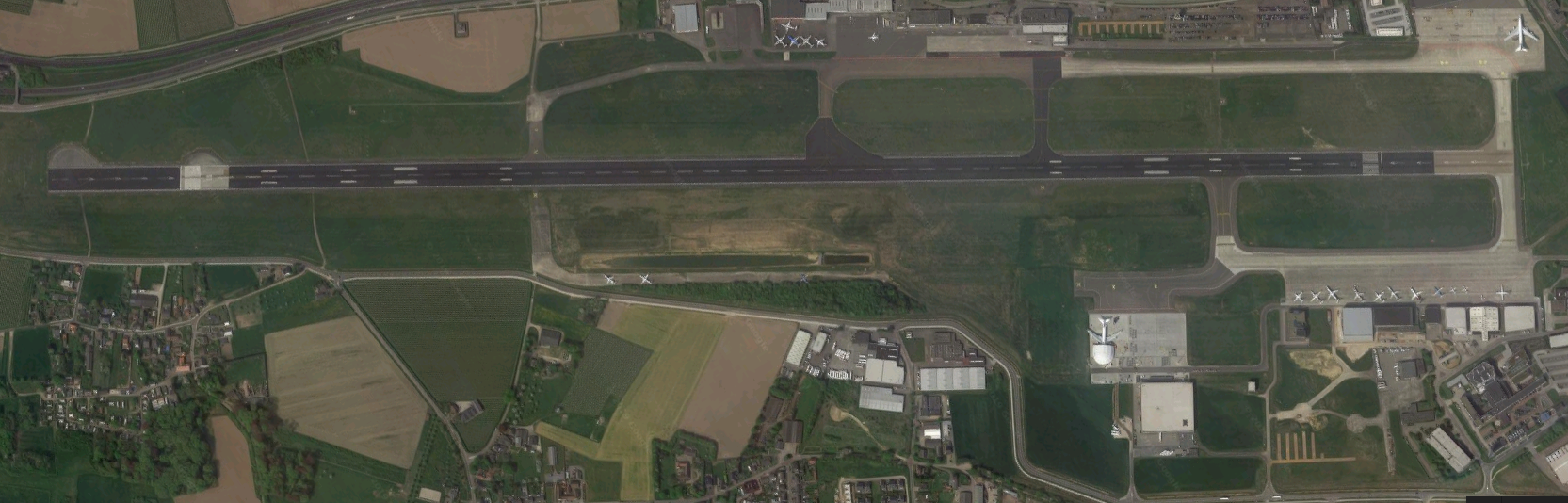 File:Maastricht airport.png